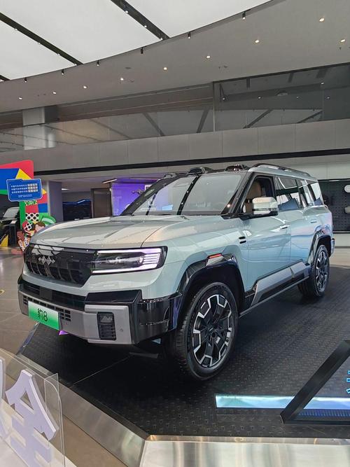广州44比亚迪方程豹硬派越野的爆款，英菲尼迪35周年与你共成长